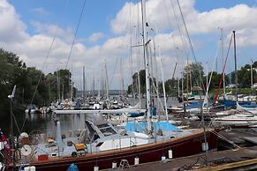 Houseboat Leni, Flensburg