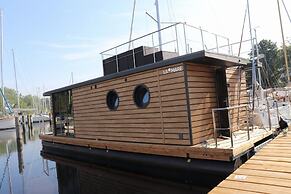 Houseboat Leni, Flensburg