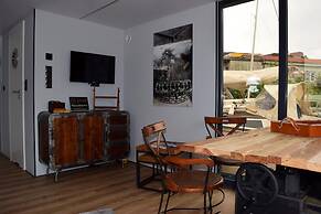Houseboat Leni, Flensburg
