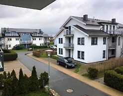 Apartment House Calmsailing, Borgerende