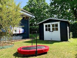 Lovely Holiday Home in Dummer Near Lake
