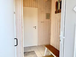 Lovely Holiday Home in Dummer Near Lake