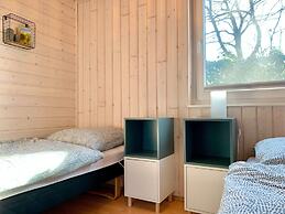 Lovely Holiday Home in Dummer Near Lake