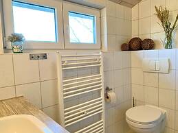 Lovely Holiday Home in Dummer Near Lake