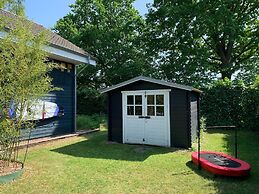 Lovely Holiday Home in Dummer Near Lake