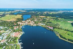 Apartment Right on the Lake, Ryn