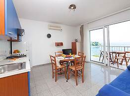 Splendid Beachfront Medveja Apartments
