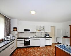 Holiday Home Bergheim, Fugen