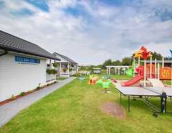 Comfortable and Cozy Holiday Homes for 5 People, Chlopy