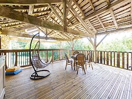 Tranquil Holiday Home in Soturac With Pool