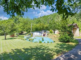 Tranquil Holiday Home in Soturac With Pool