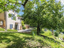 Tranquil Holiday Home in Soturac With Pool