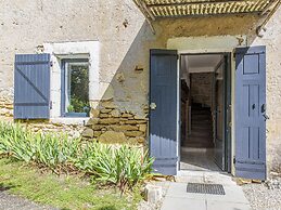 Tranquil Holiday Home in Soturac With Pool