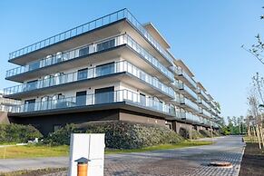 Apartment Overlooking the River, Sauna, Dziwnow