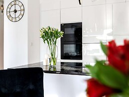 Apartment Overlooking the River, Sauna, Dziwnow