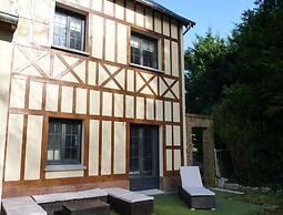 Semi-detached House, Rieux