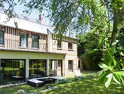 Semi-detached House, Rieux