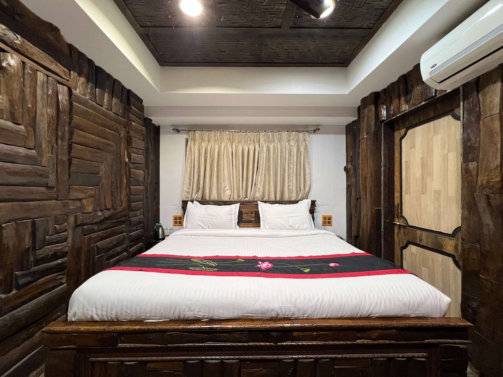 Aayush Resort Karjat