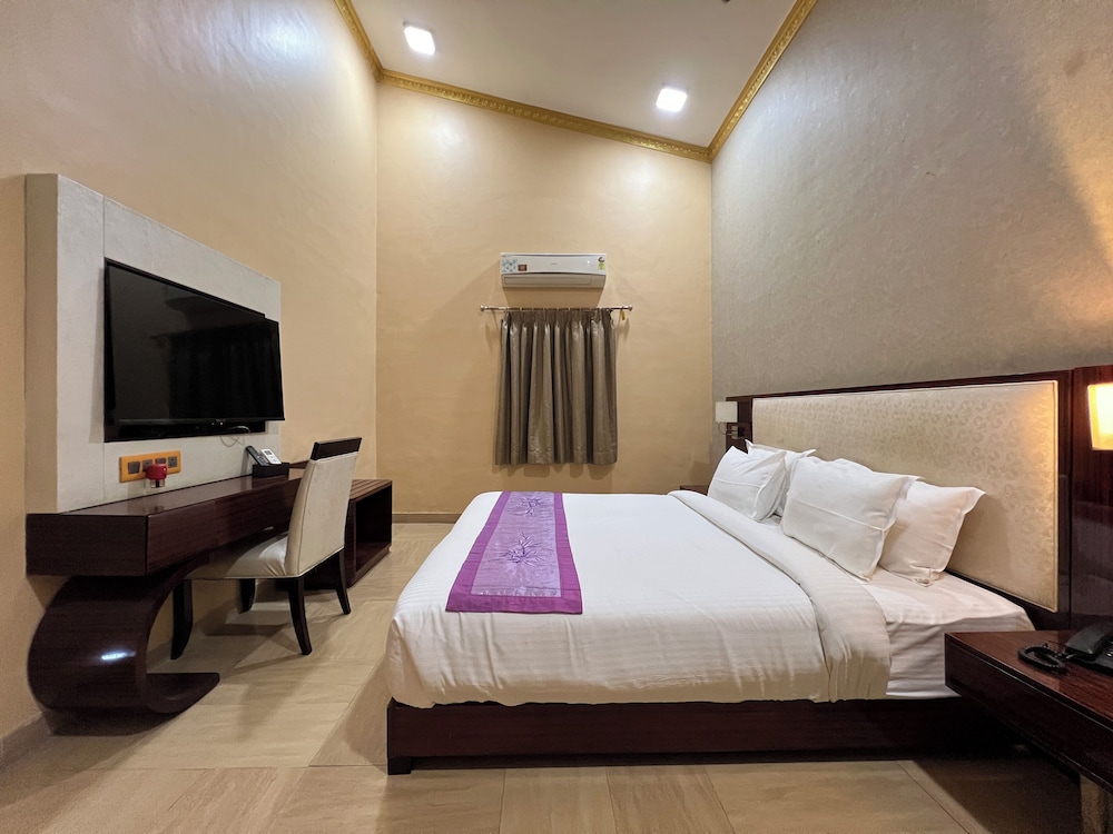 Aayush Resort Karjat