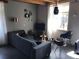 Apartment With Terrace With Sufficient Garden
