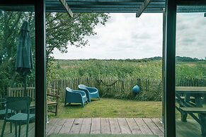 Apartment With Terrace With Sufficient Garden