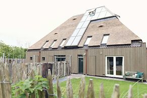 Apartment With Terrace With Sufficient Garden