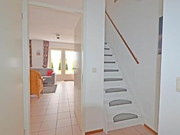 Cosy Bungalow Near the Beach