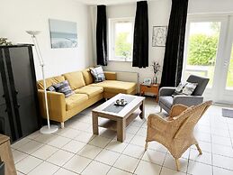 Cosy Bungalow Near the Beach