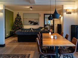 Beautiful Holiday Home in Vlaanderen With Shared Pool