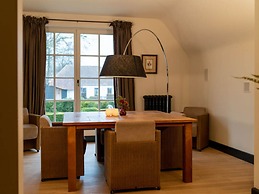 Beautiful Holiday Home in Vlaanderen With Shared Pool