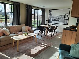 Beautiful Holiday Home in Vlaanderen With Shared Pool