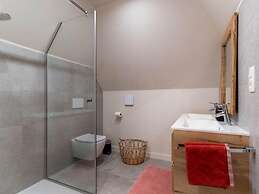 Beautiful Holiday Home in Vlaanderen With Shared Pool