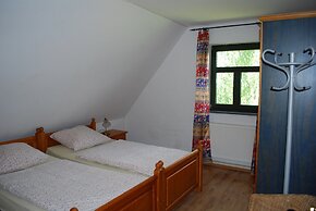 Grosses Landhaus mit Swimmingpool in Dargun