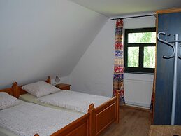 Grosses Landhaus mit Swimmingpool in Dargun