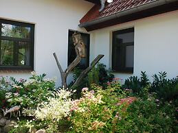Grosses Landhaus mit Swimmingpool in Dargun