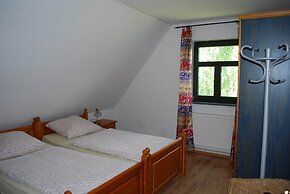 Grosses Landhaus mit Swimmingpool in Dargun