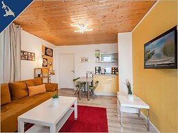 Apartment on the Backwaters, Lutow