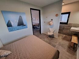 Luxurious Detached Water Villa With Jetty