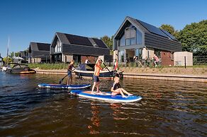 Luxurious Detached Water Villa With Jetty