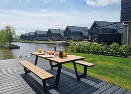 Luxurious Detached Water Villa With Jetty