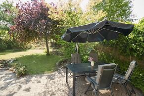 Cottage With a Fireplace Just 10 Minutes From the Beach