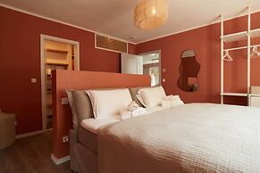 Cottage With a Fireplace Just 10 Minutes From the Beach
