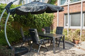 Cottage With a Fireplace Just 10 Minutes From the Beach