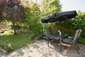 Cottage With a Fireplace Just 10 Minutes From the Beach