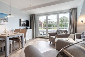 Cottage With a Fireplace Just 10 Minutes From the Beach