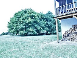 Spacious Apartment in Boddin With Garden