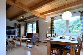 Spacious Apartment in Boddin With Garden