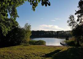 Spacious Apartment in Boddin With Garden