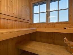 Luxury Villa With Sauna and Jacuzzi at the Lake