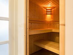 Luxury Villa With Sauna and Jacuzzi at the Lake